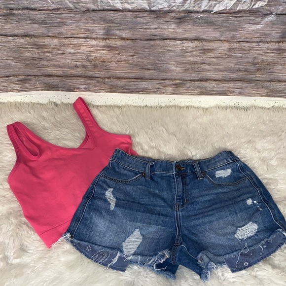 Aerie Distressed Denim Shorts With Printed Pockets - Picture 2 of 8